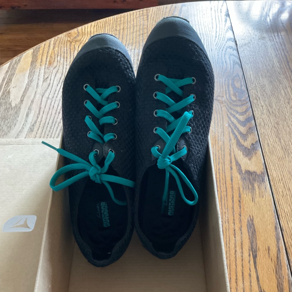 Women’s Clark’s sneakers